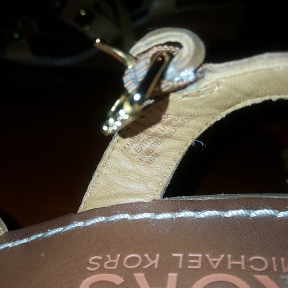 Shoes - Picture 4 of 5